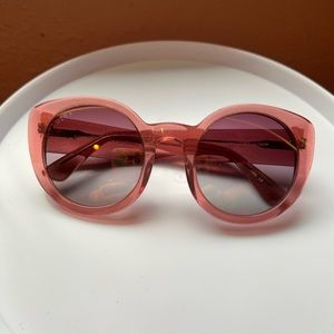 Like New Diff Sunglasses.  Come in original box